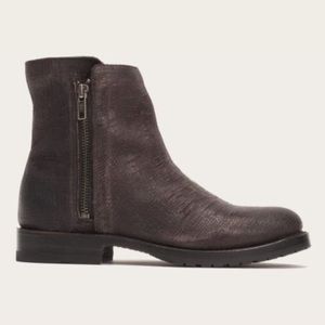NWOB FRYE Natalie Double Zip Women's Dark Brown Leather Ankle Boots Size 7.5